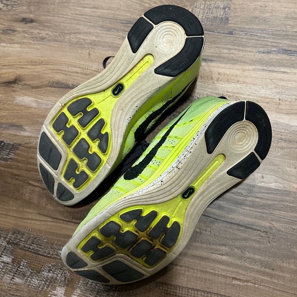 Nike Neon Flyknit Shoes - Picture 4 of 4